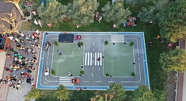 Bergama'da yeni Kleopatra Ilıca cafe ve çocuk trafik parkı açıldı