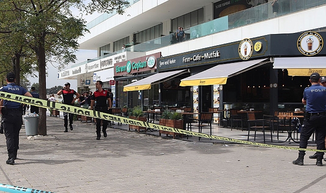 İzmir'de adliye önünde silahlı çatışma: 1 ölü, 3 yaralı