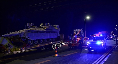 Gazze sınırına sevkiyat gece gündüz sürüyor