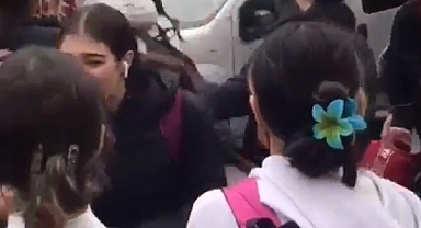 5 öğrenci, 1 öğrenciyi dövdü