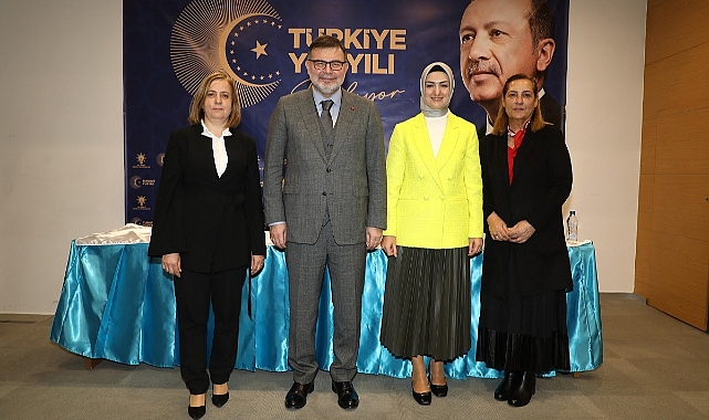 AK Parti İzmir Kadın Kolları’nda devir teslim töreni
