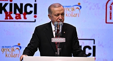 Cumhurbaşkanı Erdoğan: “Teröristle aynı dili konuşan, terörist gibi muamele görmekten kaçamaz”