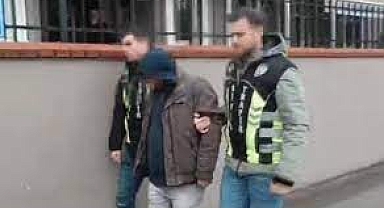 Kadıköy’de değnekçi suçüstü yakalandı