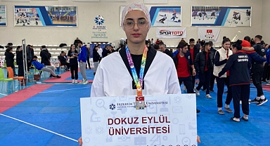 DEÜ'lü Tekvandocu Türkiye şampiyonası'ndan Gümüş madalya ile döndü