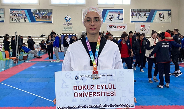 DEÜ'lü Tekvandocu Türkiye şampiyonası'ndan Gümüş madalya ile döndü