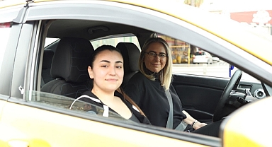 AK Parti Konak Adayı Çankırı taksi şoförü oldu