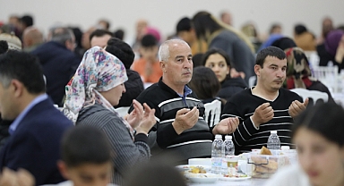 Aliağalılar İlk İftarda Bir Araya Geldi