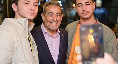 Bornova Belediye Başkan Adayı Cevdet Çayır: ‘’Hiçbir mahalleyi unutmadan, hiçbir vatandaşı ihmal etmeden yürüyoruz’’