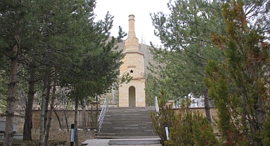 Cepheye gidemeden şehit oldular, bu şehitliğin hikayesi hüzünlendiriyor