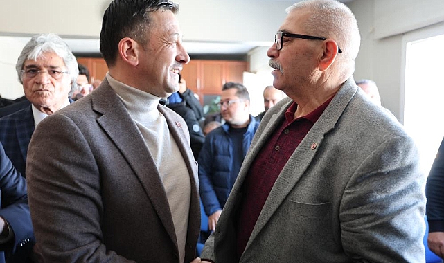 Hamza Dağ, İzmirli minibüsçülere seslendi: “Gelin İzmir'in direksiyonunu bize emanet edin”
