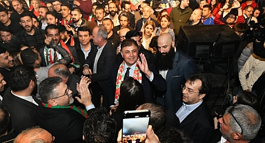 Karşıyaka stadı için miting yaptılar