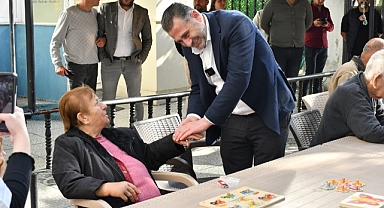 Menderes Başkan Adayı Sinan Akdeniz; “Onların hayatını kolaylaştırmak önceliğimiz”