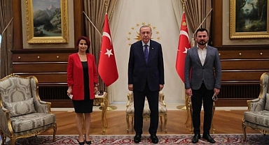 Kendisi İzmir’de, kocası da Isparta’da seçimi kaybetti